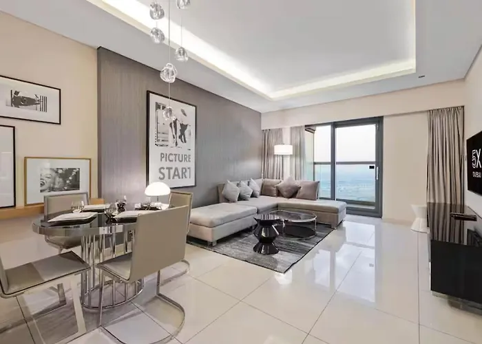 Fivex Paramount 1Br Sky Suite