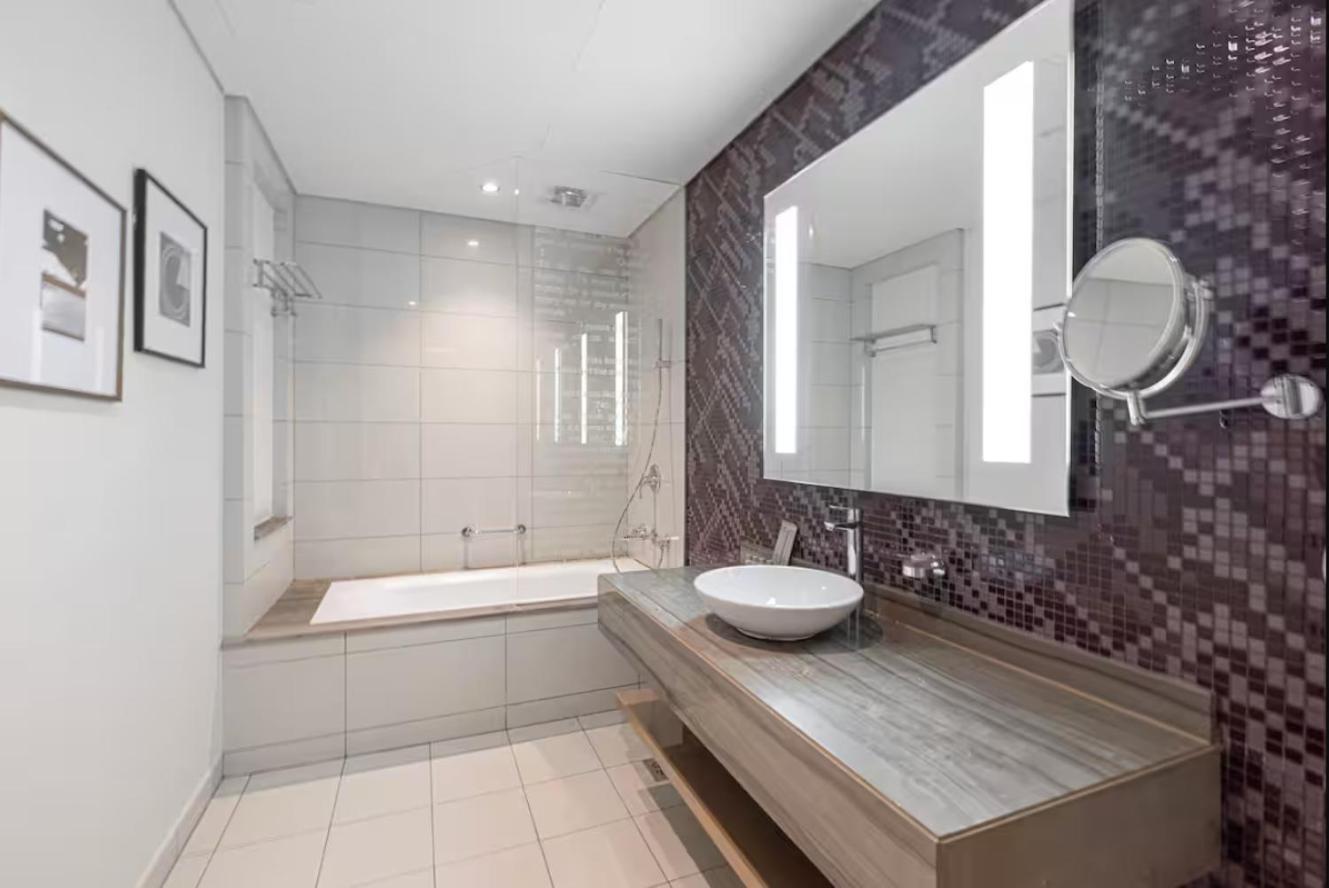 Fivex Paramount 1br Sky *