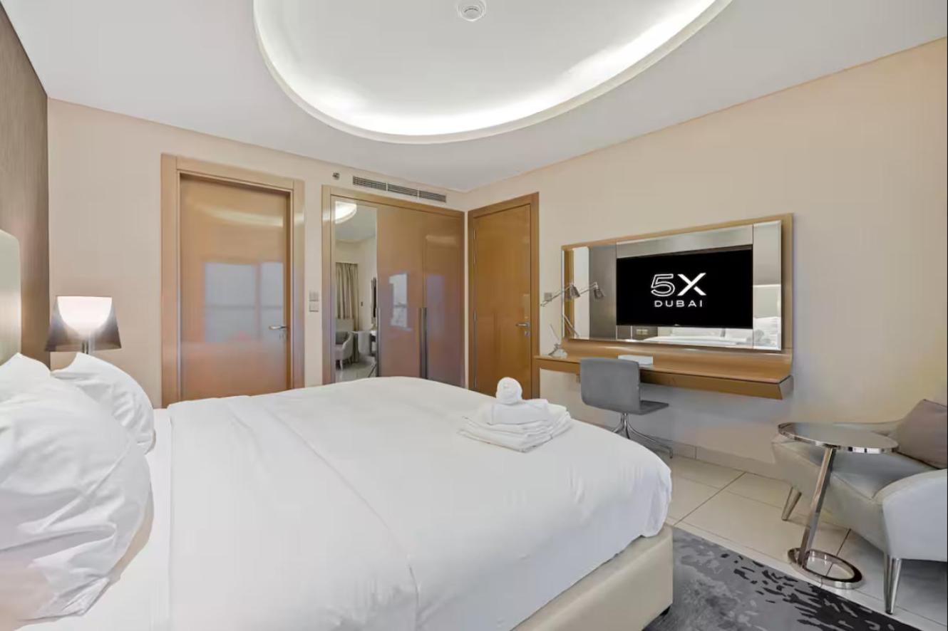 Fivex Paramount 1br Sky Apartment Dubai