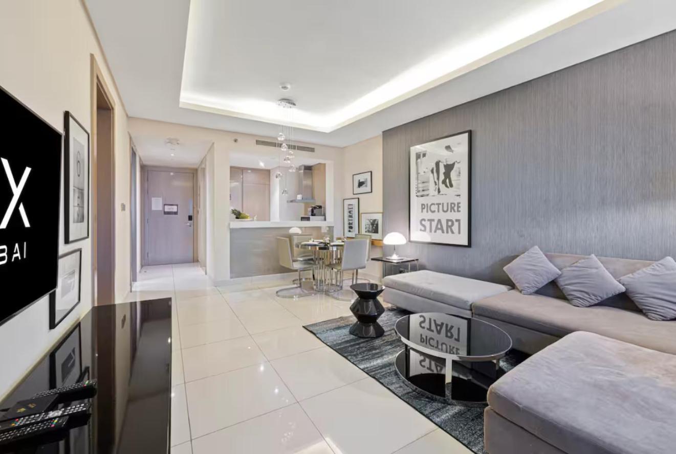 Fivex Paramount 1br Sky