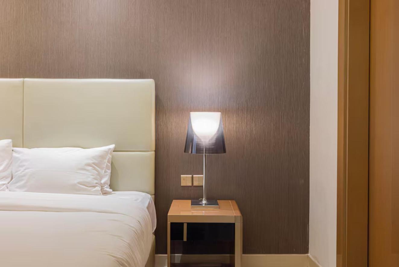Fivex Paramount 1br Sky Apartment *