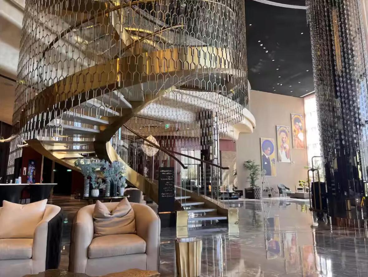 Fivex Paramount 1br Sky Apartment Dubai