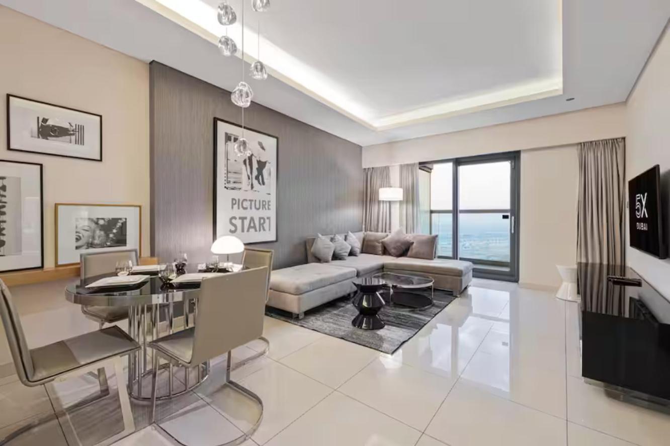 Fivex Paramount 1br Sky Apartment Dubai